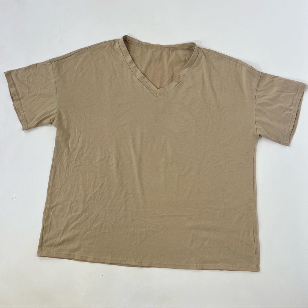 Unbranded tan tee without tags